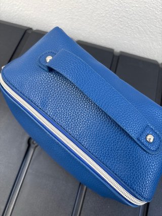 Neceser de viaje polipiel azul