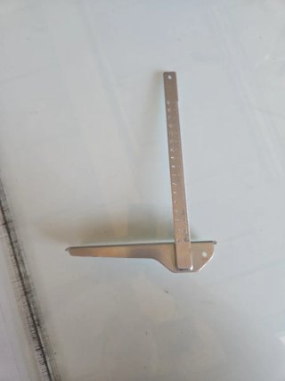 Inglete metálico