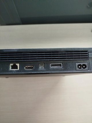 Consola PS3 + 2 mandos + 7 juegos
