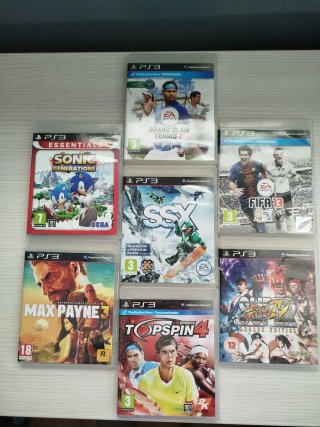 Consola PS3 + 2 mandos + 7 juegos