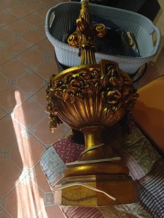 Lámpara Neoclásica Dorada y Beige v