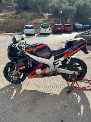 Yamaha FZR 600 1995 Segunda Generación