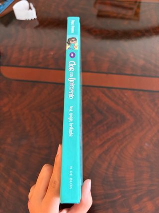 Una amiga brillante