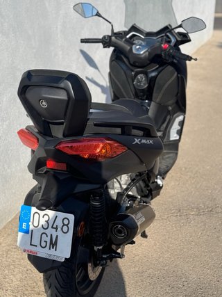 Yamaha Xmax 300 IronMax Negra solo 4200km