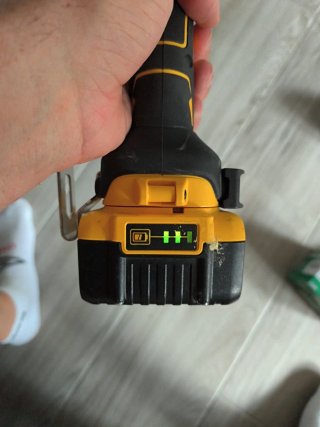 Taladro Percutor DEWALT 18V XR 5Ah