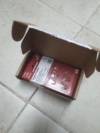 300 Pilas Amazon Basics AA