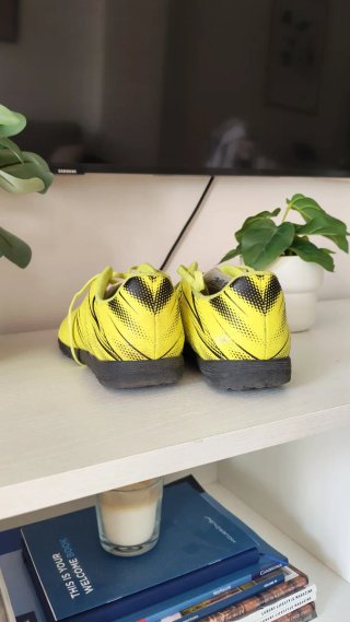Botas de fútbol Puma Future amarillas