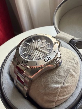 Reloj TAG Heuer Aquaracer Gris