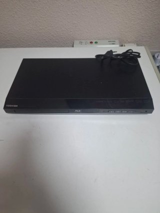 Reproductor Blu-ray Toshiba con mando a distancia