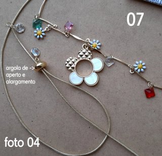 Colar duplo aço dourado com pendentes - unidade