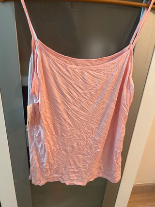 Camiseta rosa tirantes