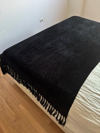 Manta de cama negra con flecos 1,50