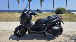 Yamaha XMAX 400 Scooter Negro