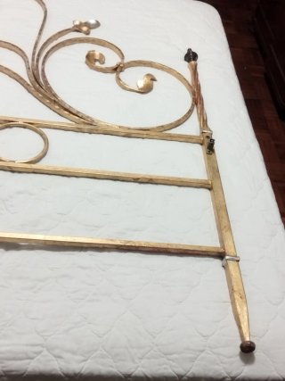 Cabecero de cama metálico dorado 150cm