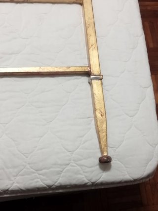 Cabecero de cama metálico dorado 150cm