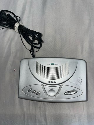 Radio Reloj Despertador Ecron AM/FM
