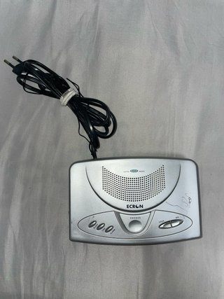 Radio Reloj Despertador Ecron AM/FM