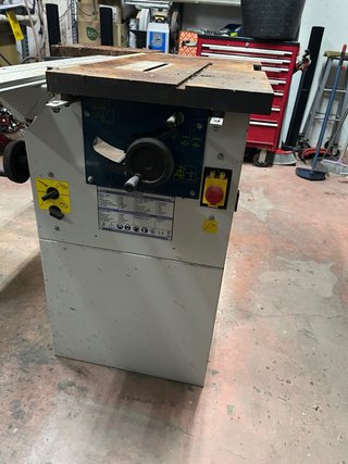 Mesa de corte para madera