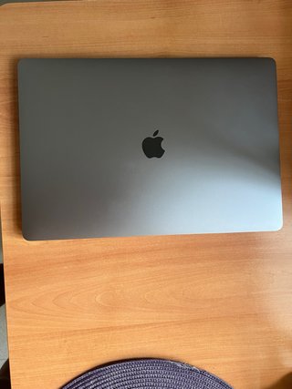 MacBook Pro 16 2019 16GB RAM 500GB SSD