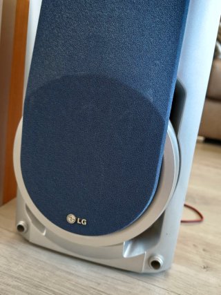 2 x Altavoces LG FE-377E Caja 40W