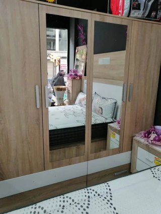 Armário 280€ nuevo