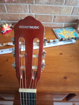 Guitarra Española ROCKETMUSIC