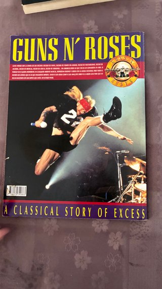 Lote Guns N' Roses: 2 libros + CD+DVD Loaded