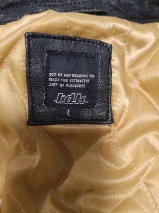 Chaqueta de cuero TDK Talla L. Muy poco uso.