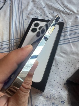 iPhone 13 Pro Dorado/Blanco