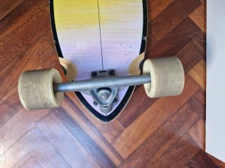 Longboard de madera nuevo