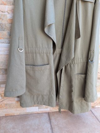 Chaleco Stradivarius verde