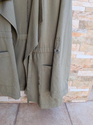 Chaleco Stradivarius verde