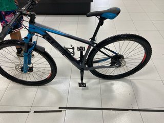 Bicicleta Cube Carbono Talla M