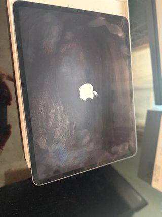 iPad Pro 12.9 4ª Gen + Magic Keyboard + Pencil