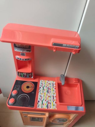 Cocina infantil, trona para muñeca