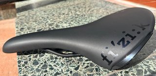 Sillín Fizik Aliante Negro