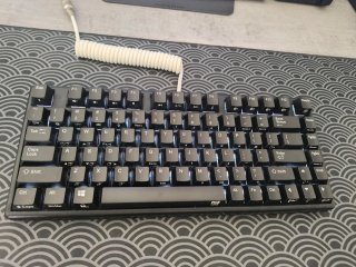 Teclado Niz Plum 82 + 2 Set Tai Hao Keycaps