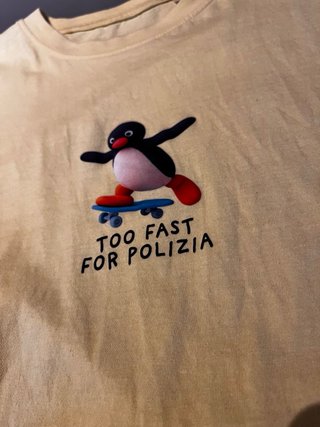 Maglietta Pingu Too Fast For Polizia Tg L