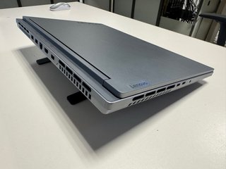 Portátil Lenovo Legion Slim