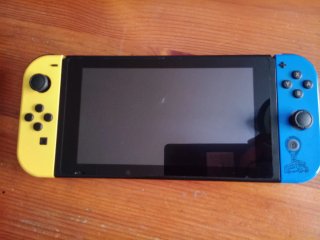 Nintendo Switch V1 2017 Azul/Amarillo