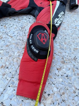 Mono Arlen Ness 2 piezas Rojo/Negro