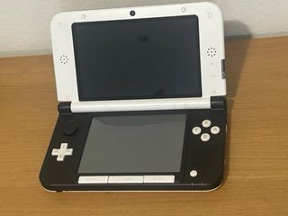 Nintendo 3DS XL + Cargador Original