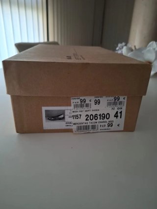 Merceditas tacón charol beige lazo