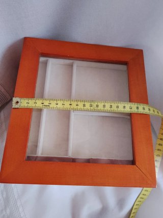 Joyero de madera con tapa de cristal