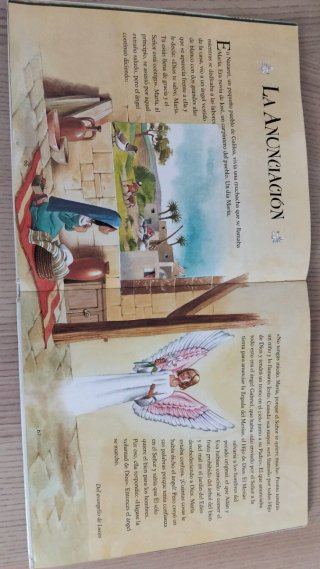 Libro "Mi primera biblia" para niños
