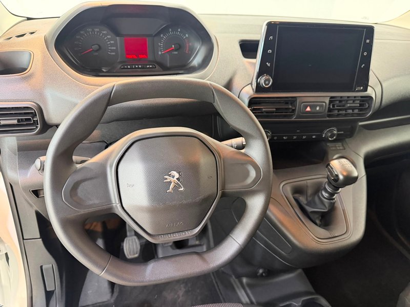 Peugeot Partner 2022, foto 9