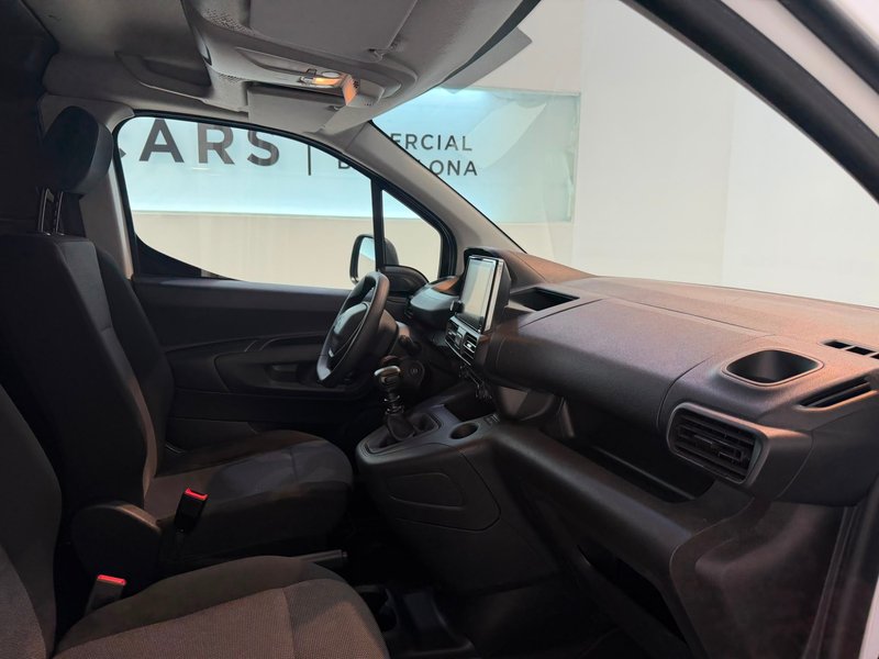 Peugeot Partner 2022, foto 17