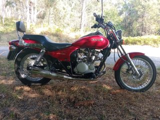 Kawasaki Eliminator 125 Roja