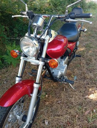 Kawasaki Eliminator 125 Roja