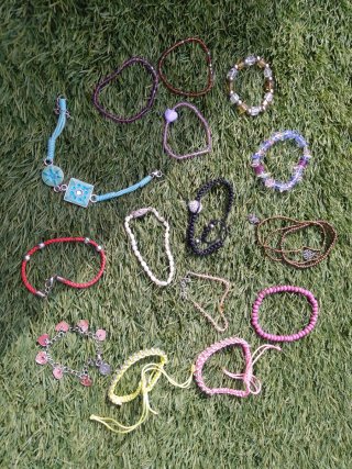 Pulseras variadas